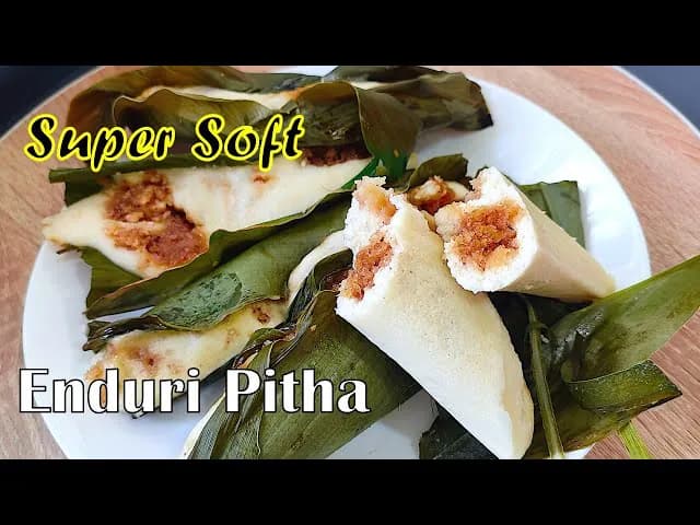Enduri Pitha: Steamed Rice Cakes in Turmeric Leaf